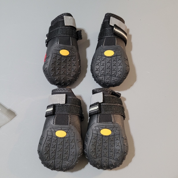 NEW AAA Amusang Dog Bootie~Reflective Straps~Weatherproof~NWOT - Picture 2 of 4